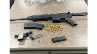 Guns seized in traffic stop